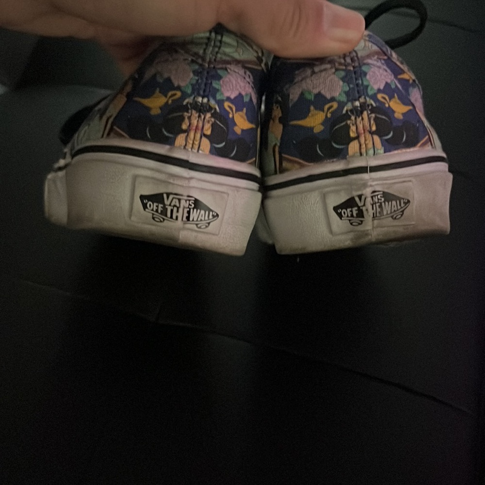 Women’s Disney vans - Picture 4 of 6